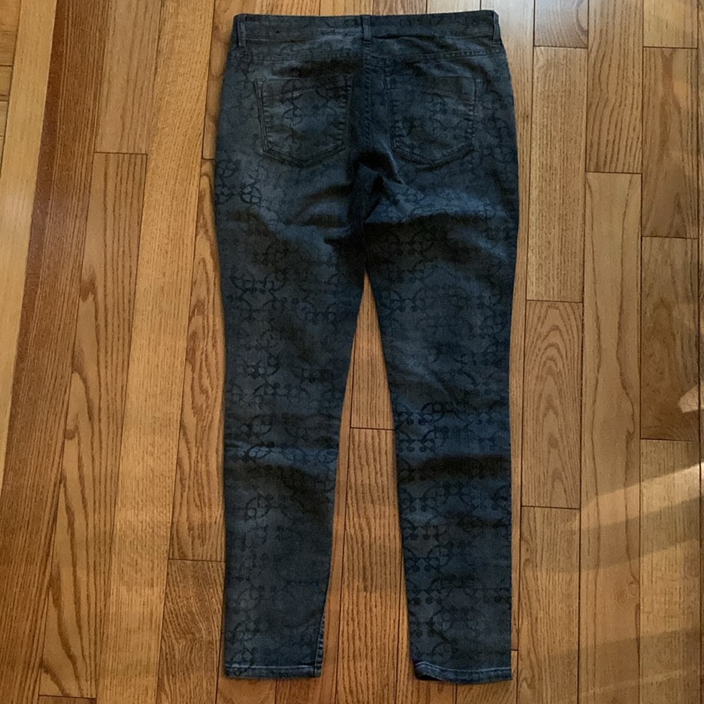 Express Stylish Reversible Black/Patterned Jeans - image 2